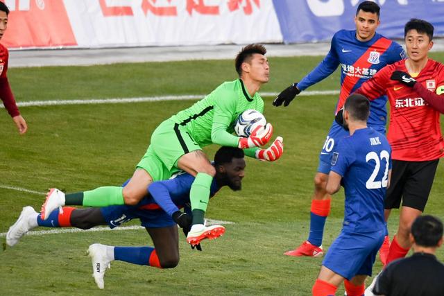 CBA转会风波频出：有钱也不一定能随意组豪队